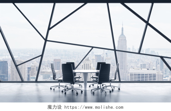 纽约一个明亮的办公室全景A meeting room in a bright contemporary panoramic office space with New York city view. The concept of highly professional financial or legal services. 3D rendering.